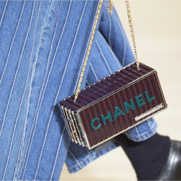 CHANEL Handbags - CHANEL SUPER RARE RUNWAY BAG